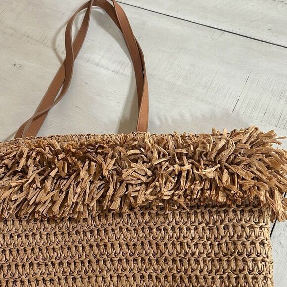 Straw Raffia Tote Bag - Picture 2 of 4